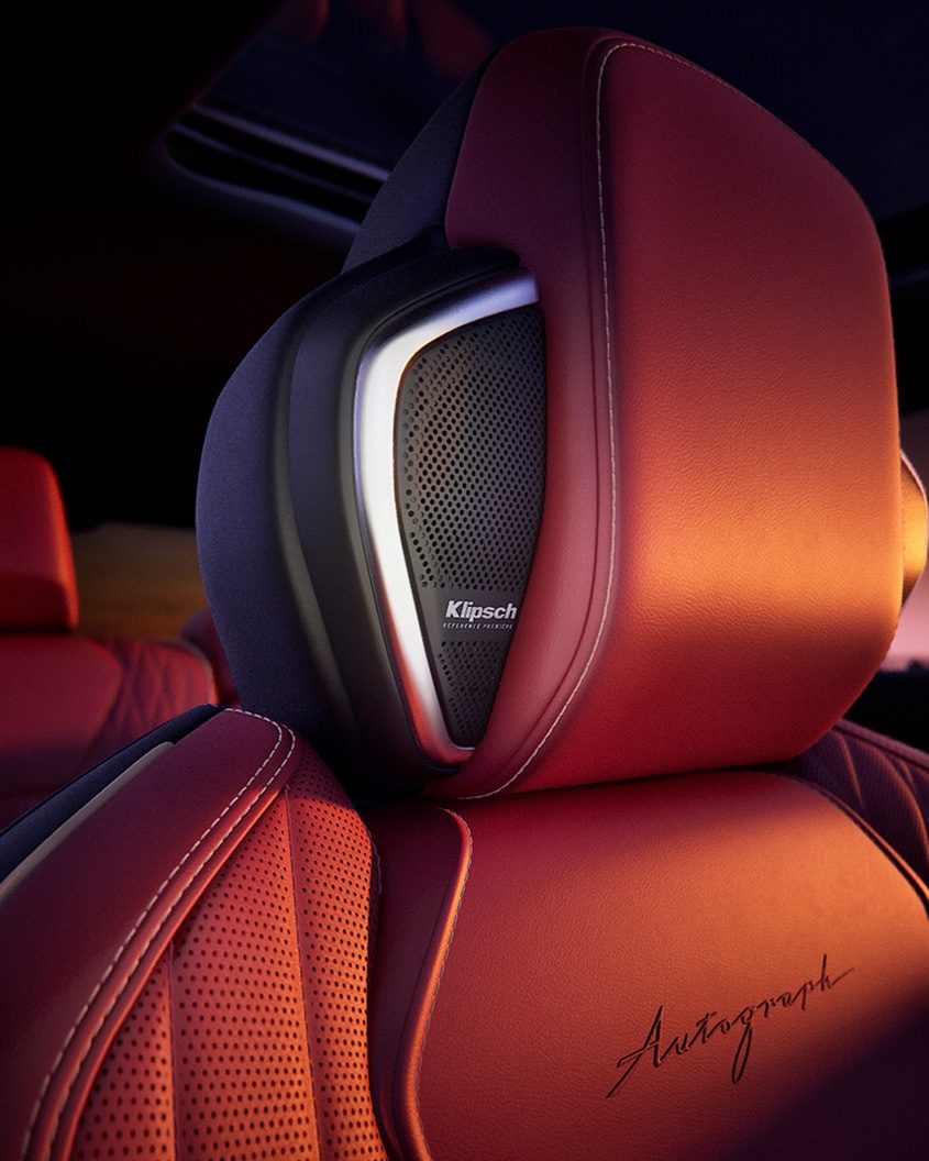Luxury interior seats of INFINITI QX65 with premium materials and ambient lighting