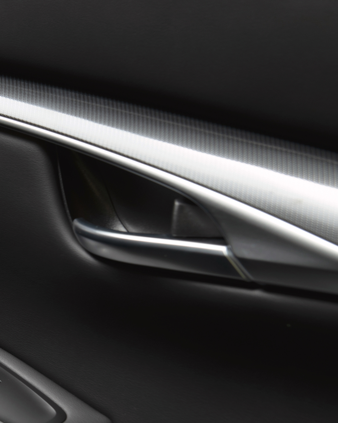 INFINITI QX50 interior trim detail showcasing Japanese-inspired craftsmanship