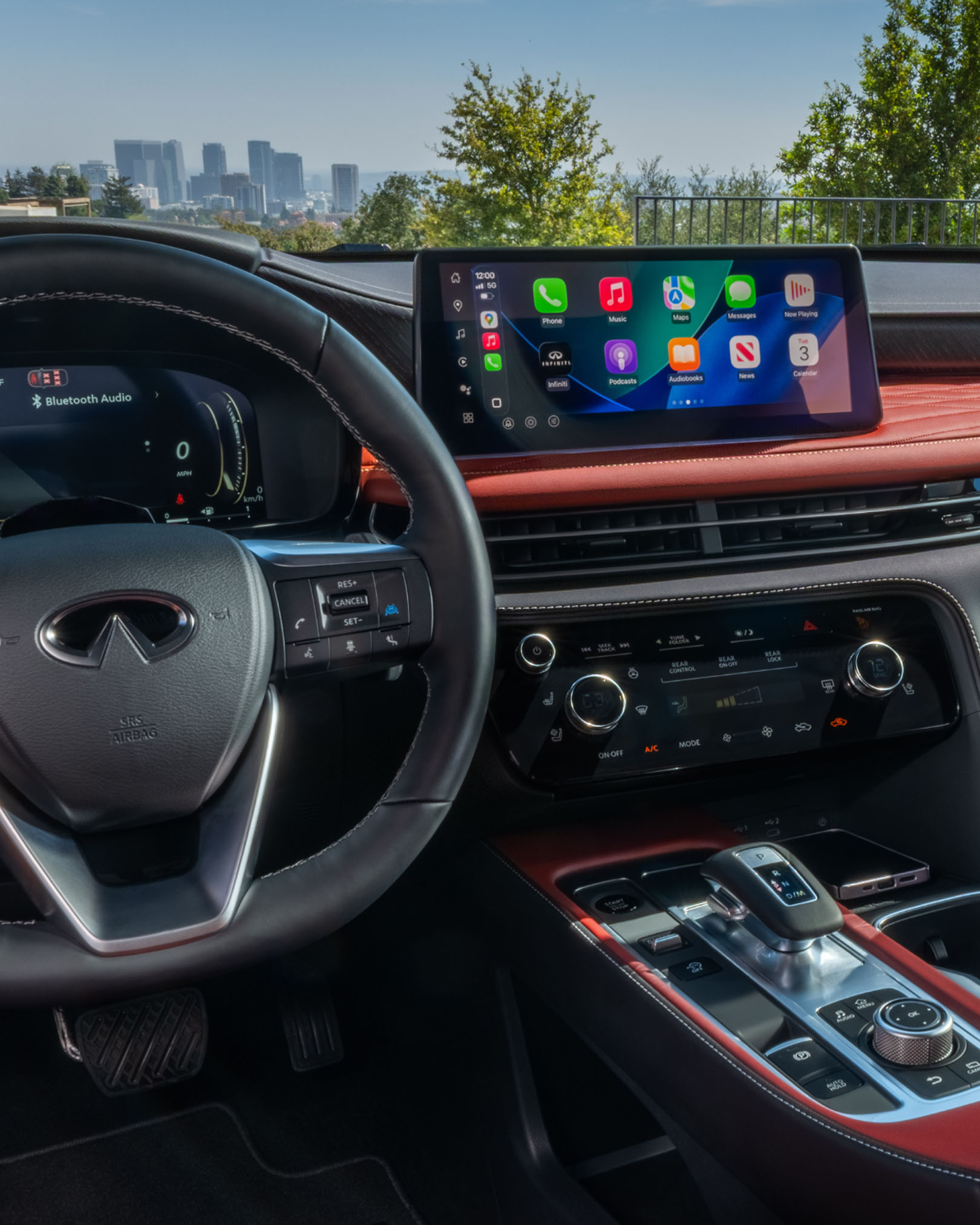 INFINITI InTouch infotainment system with smartphone integration in the 2027 INFINITI QX65