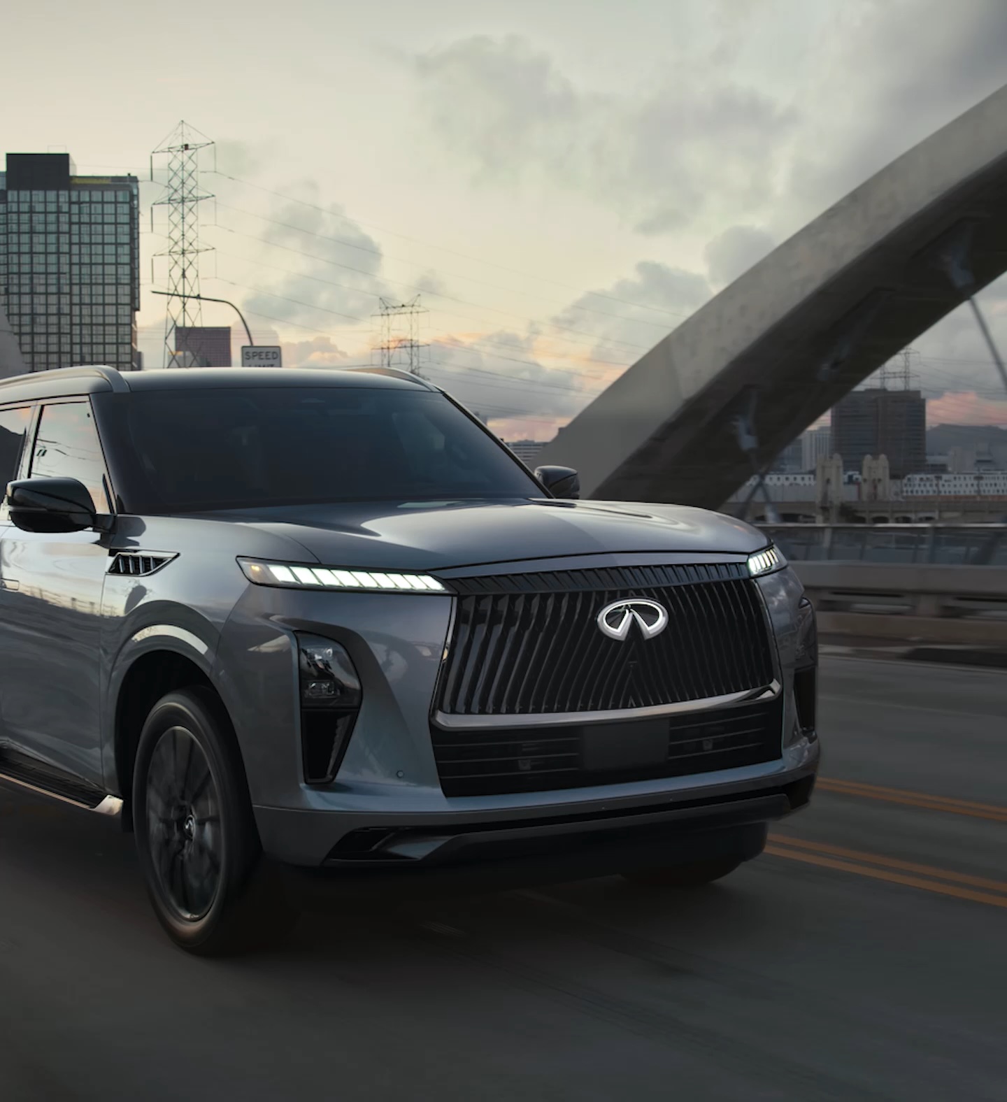 2026-infiniti-qx80-hero-video-