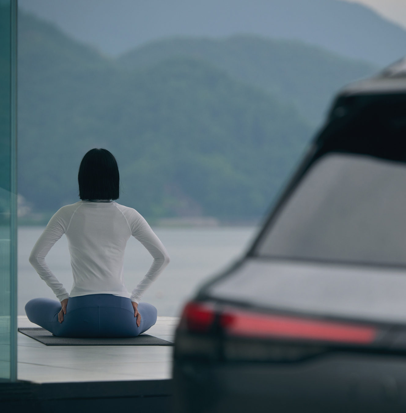 Mujer haciendo Yoga