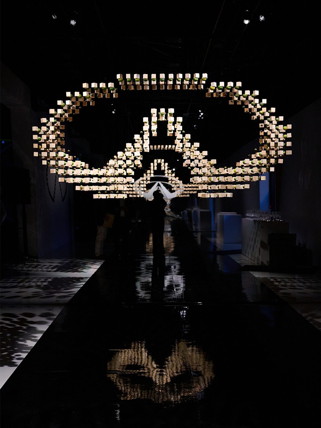 Logo INFINITI conceptual de luces