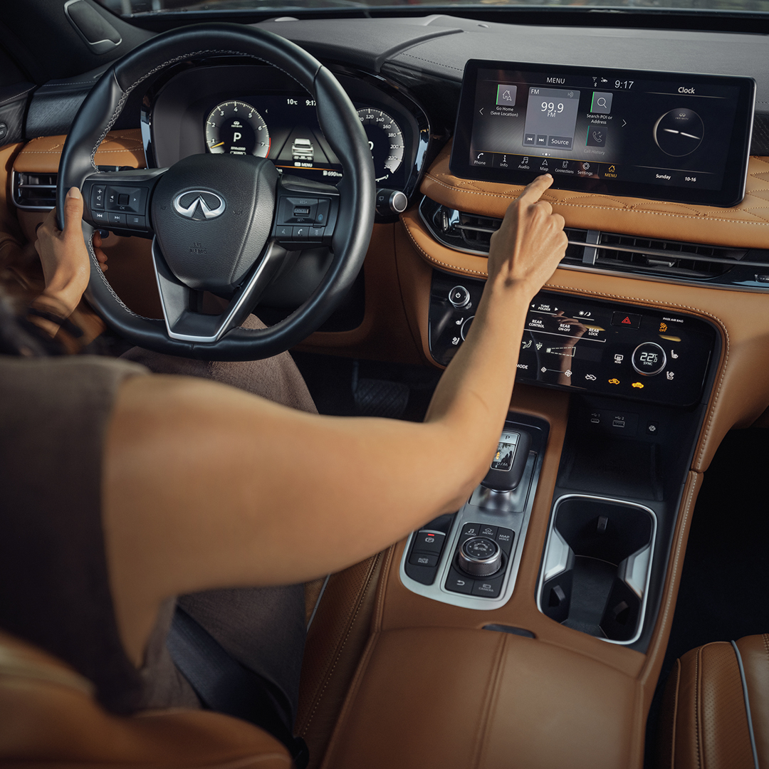 Consola de infoentretenimiento de INFINITI QX60