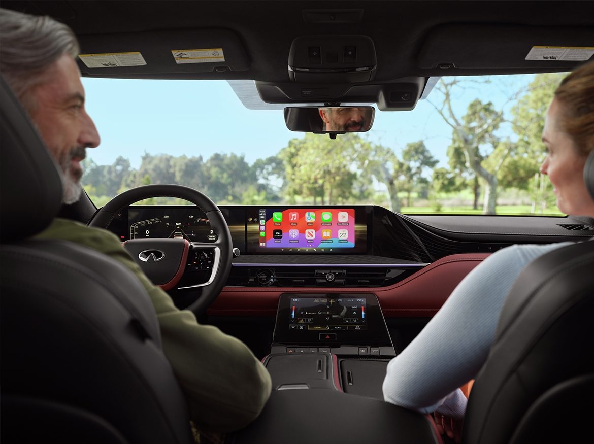 Consola de infoentretenimiento con las aplicaciones de Apple CarPlay